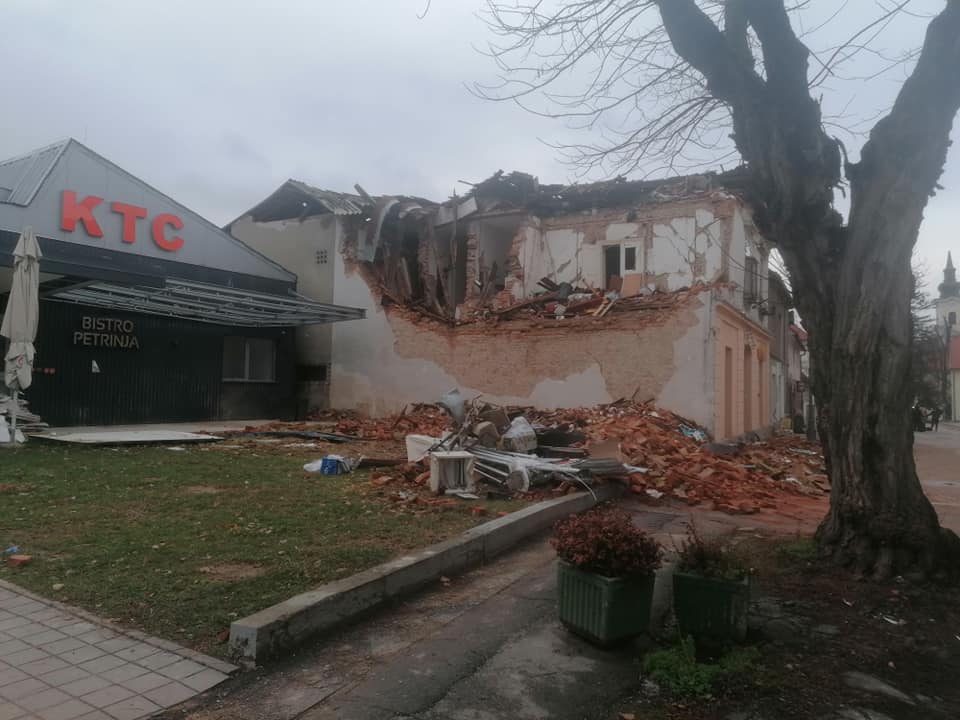 Petrinja — edificio crollato dopo il terremoto